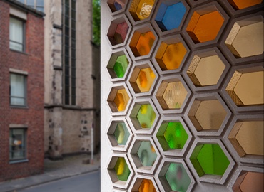 Fensterfront der Karl Rahner Akademie